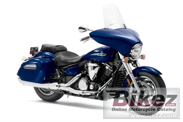Big Yamaha v star 1300 deluxe picture and wallpaper from Bikez.com
